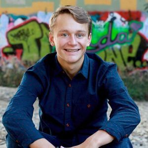 Meet your Posher, Chase